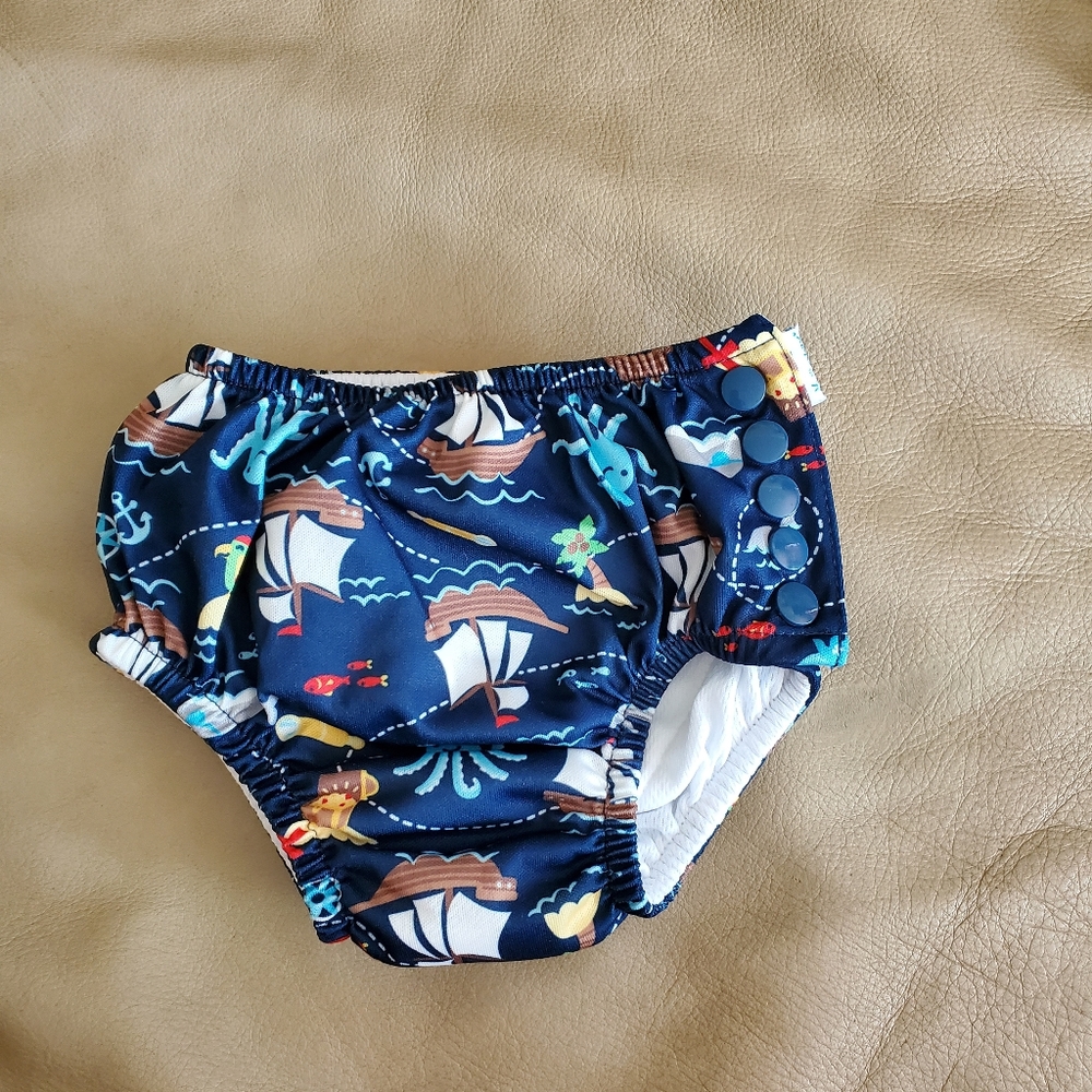iPlay reusable swim diaper. Size 18 months.‎ NWOT.